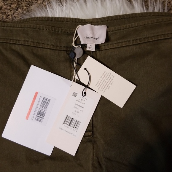 Cinq a Sept Olive Flare Leg Casusl Pants sz 10 - Picture 8 of 8